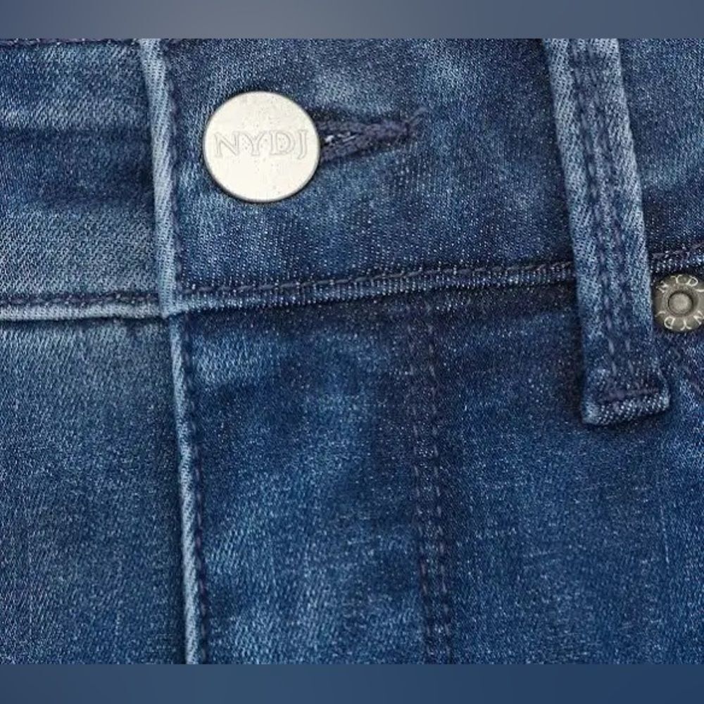 NYDJ Curve Shaper Marilyn Straight Jeans NEW in packaging Size 12 Color Heavenly - Picture 2 of 5